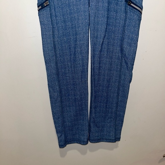 Athleta Herringbone Static Drifter Capri Leggings Zip Pockets Womens Blue XS - Picture 3 of 9